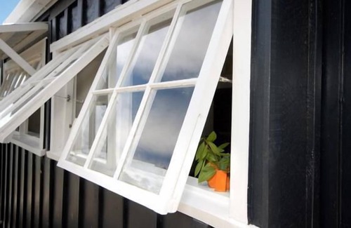 Mangonui House | Waterfront Old World Class