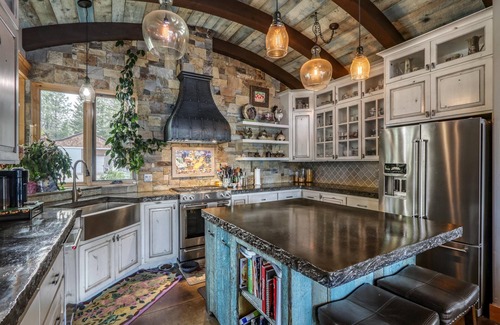 Sandpoint House | Waterfront paradise