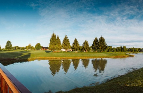 Dashwood Cottage | Waterfront/Private Beach w/Hot Tub by Grand Bend