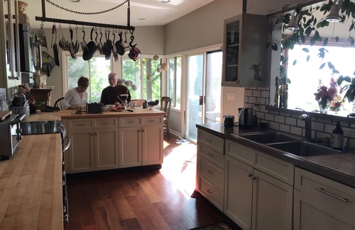 Norwalk House | Waterfront Private Beach community. 21.8K Jul/Sept. 9.6K Oct./Apr. 1 Month Min.