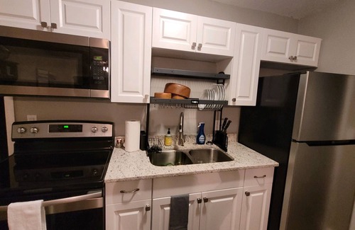 Interchange Square Apartment | Waterfront property. Close to beaches and downtown.