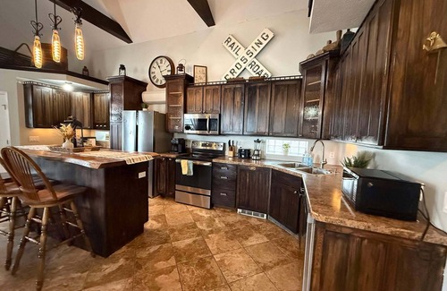 Huron House | Waterfront Property w/dockage-sleeps 18!