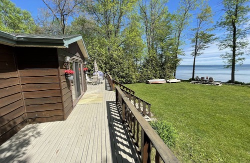 Ramara Cottage | Waterfront & Pvt Beach 120’Shoreline: SHALLOW/Sandy: Perfect for Little Kids!