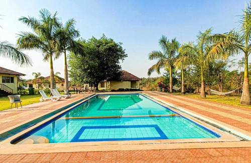 Vada House | Waterfront Resort in Mumbai