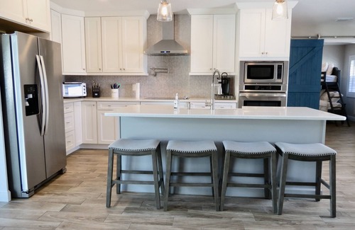 Bay Crest Park House | Waterfront Retreat in the Heart of Tampa. Close to TPA, RayJay and Steinbrenner