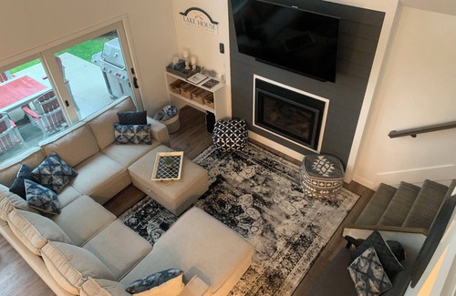 Saginaw Bay House | Waterfront retreat; open concept; remodeled; perfect for large families!