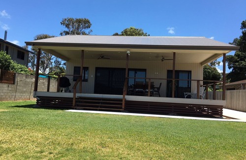 Brisbane Waterfront House | Waterfront Russ Vegas