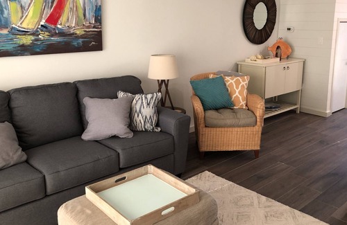 Crescent Beach Condo | Waterfront Sanctuary/ plus use of 2 Kayaks...FREE!