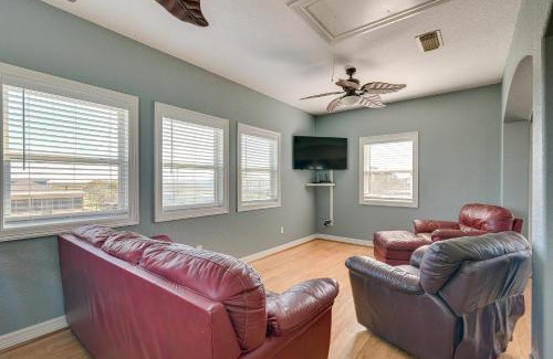 Cedar Lane House | Waterfront Sargent Home with Kayaks and Boat Dock!