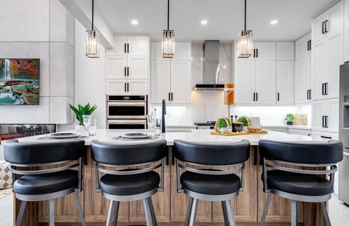 Leamington House | Waterfront Serenity meets Modern Luxury