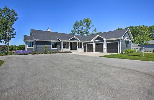 Traverse City House | Waterfront Silver Lake Home with Private 40 Dock!
