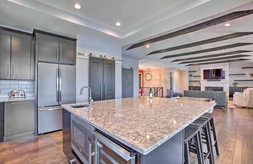 Traverse City House | Waterfront Silver Lake Home w/Private 40’ Dock!