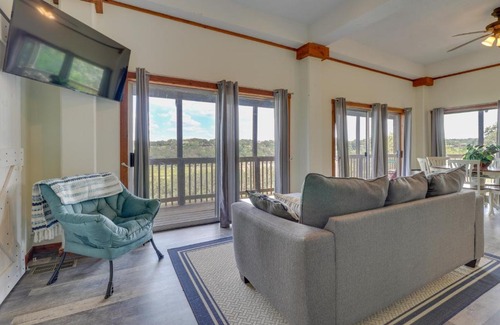 Spicewood House | Waterfront Spicewood Home Deck, Fire Pit and Grill