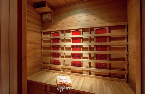 Molkwerum House | Waterfront Stelp Farmhouse with Sauna
