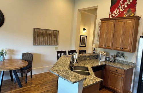Dadeville Condo | Waterfront Top Corner Unit,Amazing Sunset Views,Pool&Slide,Marina,Golf, 3 bedrms