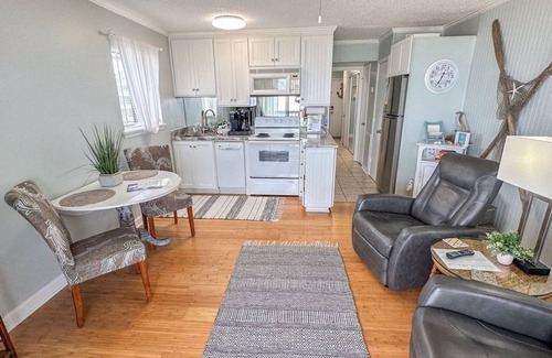 Tybee Island Condo | Waterfront! Top floor, corner unit. Beautiful beach & water views!