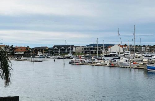 Port Lincoln Apartment | Waterfront Townhouse - Picturesque Marina Views