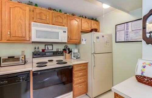 McHenry House | Waterfront Townhouse with Dock and Well-Appointed Deck - Close to Skiing