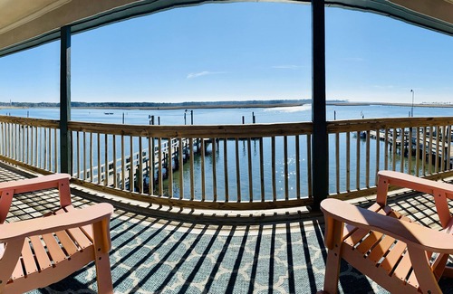 Chincoteague Condo | Waterfront Unit on Assateague Channel View with Floating Dock