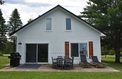 Parkers Prairie House | Waterfront Updated Home on Lake Irene
