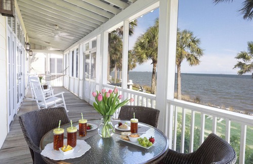 Charleston Cottage | Waterfront View w/pool Cottage - Min from Downtown!