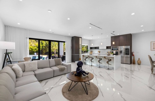 Riverside Park Villa | Waterfront Villa w/Heated Pool + 60’ Dock