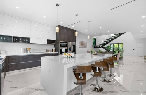 Riverside Park Villa | Waterfront Villa w/Heated Pool + 60’ Dock