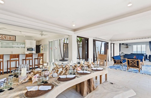 South Hill Villa | Waterfront Villa, 2 Beaches, Snorkeling, Private Pool, & Spectacular Views