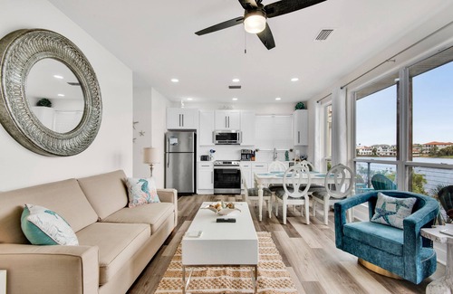 Fort Walton Beach - Destin Condo | ☀️Waterfront Villa-Gulf Views-Pool-Walk to Restaurants-Destiny Beach Villa 15B☀️