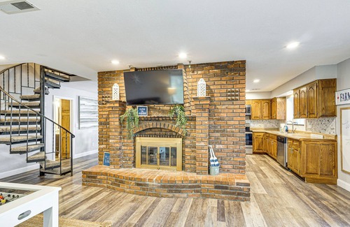 Linn Creek House | Waterfront Yard, Dock + Game Room: Linn Creek Home