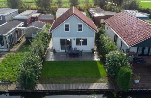 Onderdijk House | Waterlelie Vakantiepark De Groote Vliet