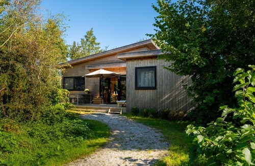 Grou Villa | Waterlodge Ljurk in Nes