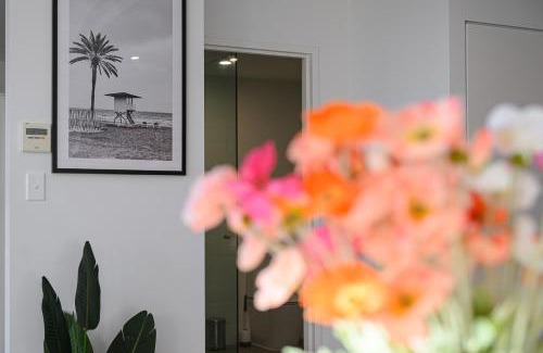 Waterloo Apartment | Waterloo 1Br town close to Train Shopping
