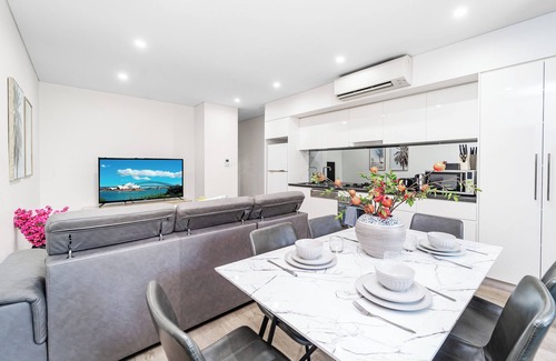 Alexandria Apartment | Waterloo 2Br Modern Apartment Nature Park