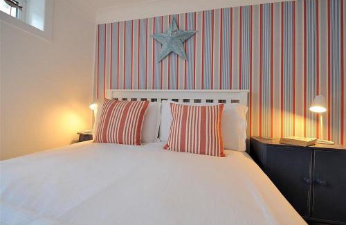 Charmouth Apartment | Waterloo Place