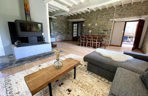 Montastruc-de-Salies House | Watermill in the mountains with private pool