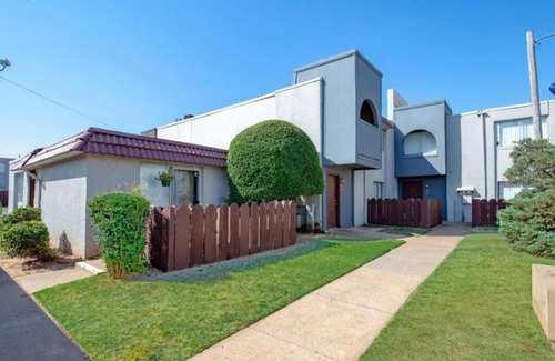 South Oklahoma City Apartment | waterpoint view