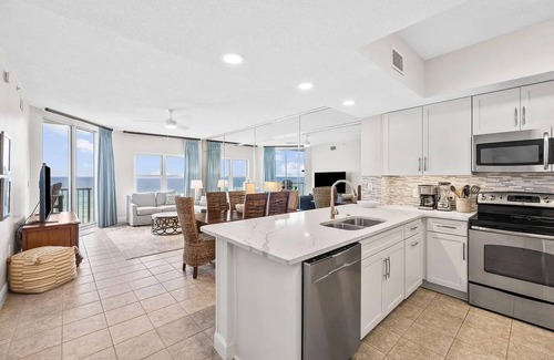 Fort Walton Beach Condo | Waters Edge 504 ~ Direct Ocean Views ~ Free Beach Service