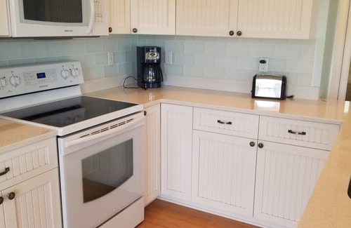 Placida House | WATERS EDGE-60 ft private dock, free concierge service on check in/out days!