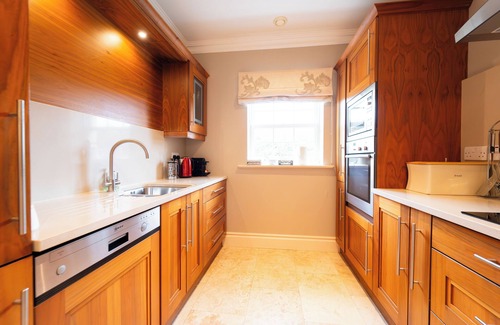 Dingle House | Waters Edge Apartment 2