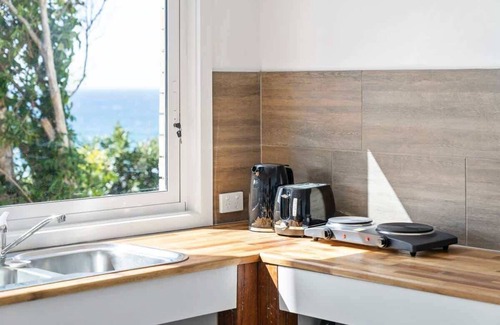 Ulladulla Apartment | Waters Edge - beachside home near Rennies Beach