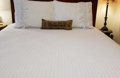 Swanton House | Waters Run Guest House & Suite
