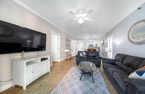 Fort Walton Beach - Destin Condo | Waterscape A205 ~ Gulf Views ~ Lazy River ~ Beach Service