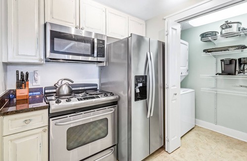 Fort Walton Beach Condo | Waterscape A325-Cozy Beachfront 2 BR + Bunk! 3rd Floor Beach Retreat!
