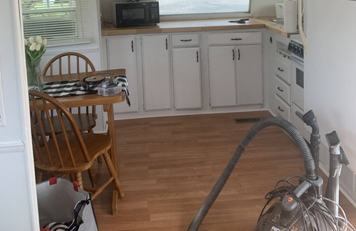 Saint Johns RV Rental | Watersedge Resort - Travel Trailer with a view of the water