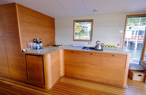 Lake Macquarie City Council Cabin | Watershed + Cruise + Moor