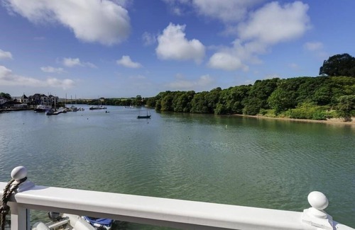 Kingsbridge House | Waterside 2 bed town house