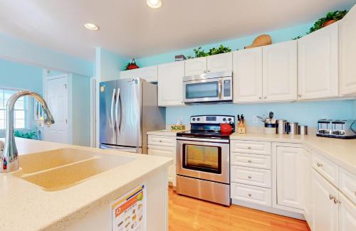 Frankford House | Waterside - 33829 Waterside Dr