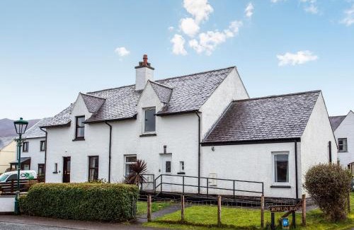 Nostie House | Waterside Cottage