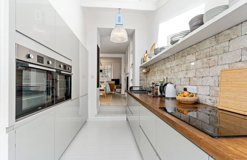 Flushing House | Waterside house with sea views